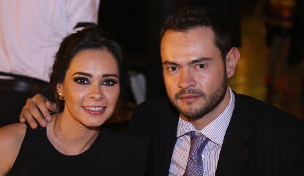  Lourdes Montemayor y Enrique Montemayor.