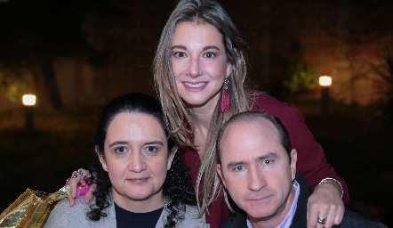 Ceci Hernández, Yolanda Puga y Javier Palau.