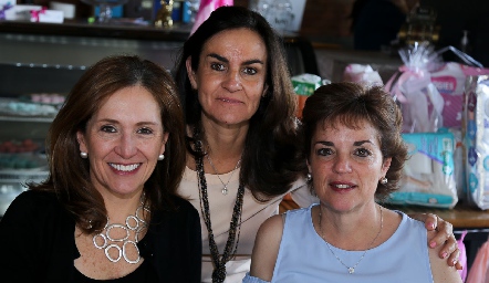  Mónica Dorador, Carmelita Zapata y Lorena Maza.