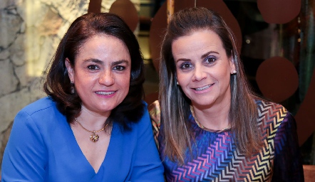  Coco Leos y Mónica Portillo.