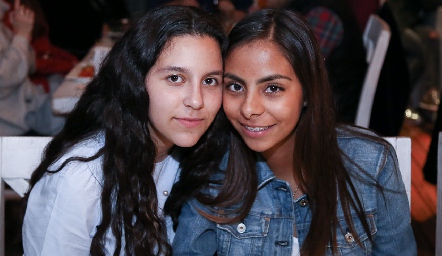  María José González y Ximena Anaya.