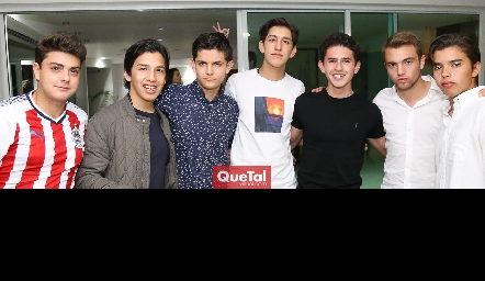  José Eduardo, Emilio, Alex, Daniel, Alonso, Memo y Gonzalo.