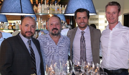  José Luis Barrón, Juan Pablo Vidales, Carlos de los Santos y Roger Ruehs.