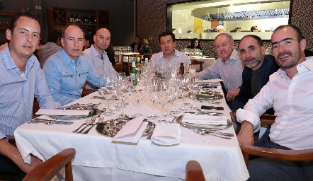  Carlos Artolózaga, Pablo Díaz, Alejandro González, Norberto Iwadare, Javier Álvarez, Juanca Abaroa y Manuel González.