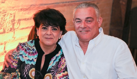  Lupita y Jose.