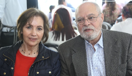  Gloria Enríquez y Juan Reynoso.