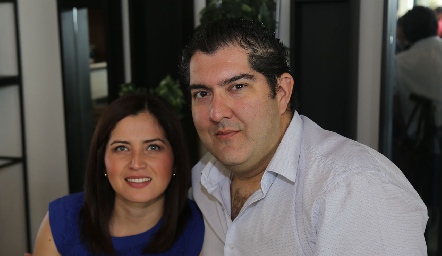  Carla Monsiváis y Oswaldo Reynoso.