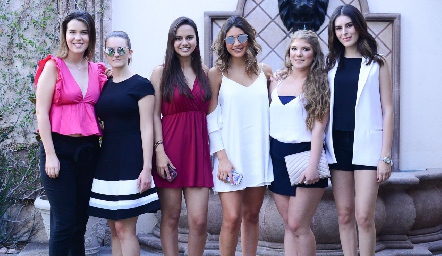  Renata Albo, Melissa Meade, Arantxa Pérez, Isa Tobías, Sofía de la Parra y Laura Ortuño.