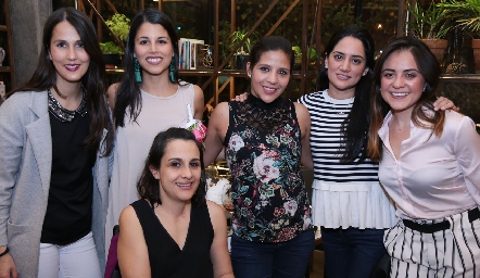  Andrea Núñez, Lucía González, Marylupe Reyna, Katia Gómez, Andrea Gallardo y Alicia Salguero.