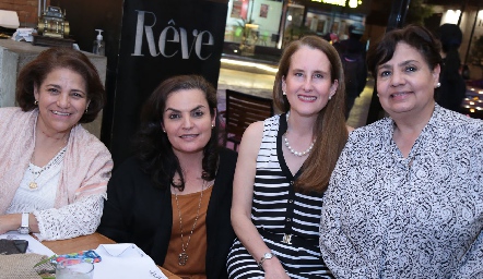  Yolanda Martínez, Adriana Díaz Infante, Sofía Gómez y Saide Chevaile.