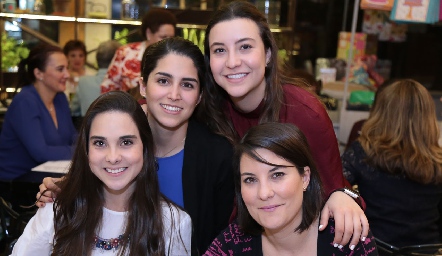  Las primas, Bárbara, Daniela, Ana y Fernanda.