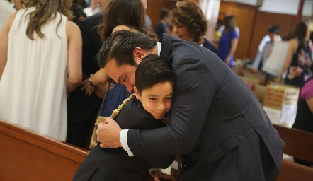  Daniel y su padrino Ángel Torres.