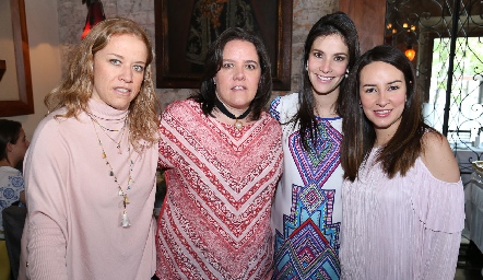  Mariana Torres, Pilar Torres, Maricarmen Meade y Sandra de la Garza.