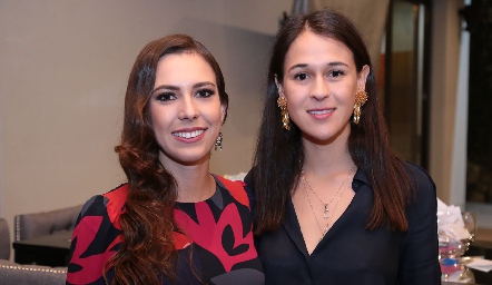  Andrea Naya y Carmen Del Valle.