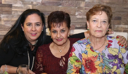  Rebeca Hernández, Mayte de la Torre y María de Lourdes Endicot.
