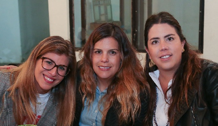  Sofía Músquiz, María José Barragán y Gaby Carrillo.