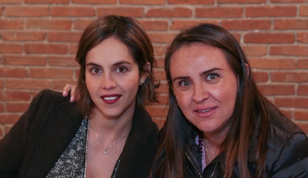  Natalia Muñoz y Alejandra Luna.