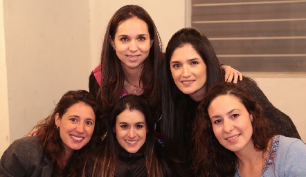  María Leal, Ale Cano, Paulette González, Gloria Escobedo y Fabiola Ponce.