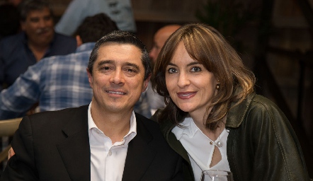  Carlos Mier y Flor Rosillo.