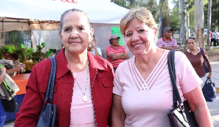  Josefina y Tere Alcalde.
