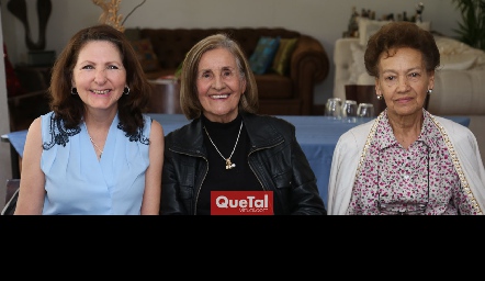  Lila Ahumada, Laura Varela y Martha Lucía de Ruiz.