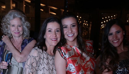 Ana Garza y Ana Gómez.