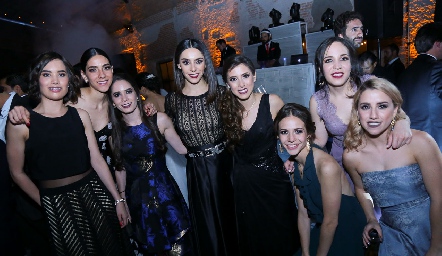  Paola Delgadillo, Elsa Santoyo, Guadalupe Álvarez, Adri de la Maza, Andrea Zúñiga, Marifer Ramírez, Fer Torres y Ana Gaby Ibarra.