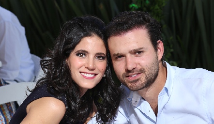  Maribel Rodríguez y Diego De Luna.