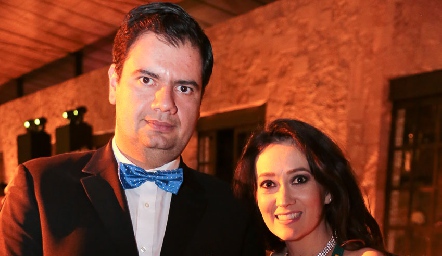  Ángel Rodríguez y Mayra García.