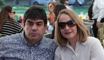 Luis Fernando Torres Corzo y Claudia Carpizo de Torres.