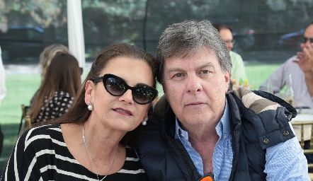  Raquel y Juan Carlos Valladares.