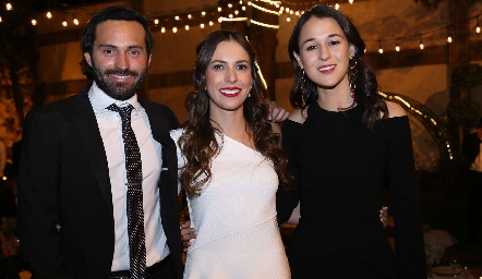  Andrés Alonso, Andrea Naya y Carmelita Del Valle.