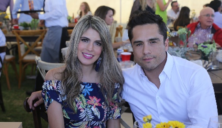  Mariana Berrones y Ricardo Cordero.