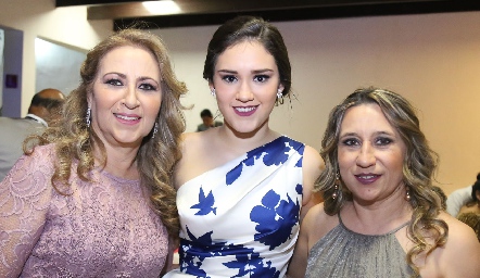  Lucy Álvarez, María José Garza y Mónica Álvarez.