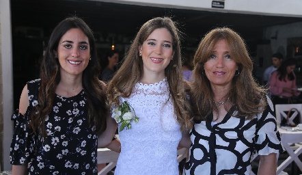  Bárbara, Araceli y Araceli Palau.