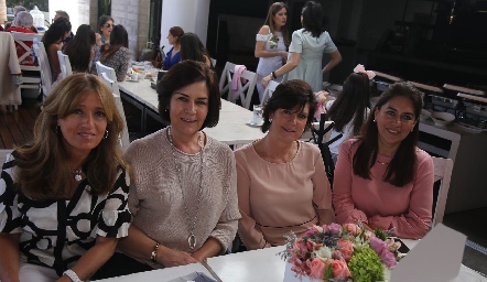 Raquel Altamirano, Gladys Rangel y Raquel González.