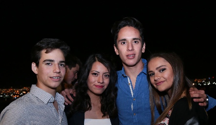  Manolo, Tania, Juan Pablo y Victoria.