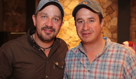  Alejandro Hampshire y Héctor Zarzosa.