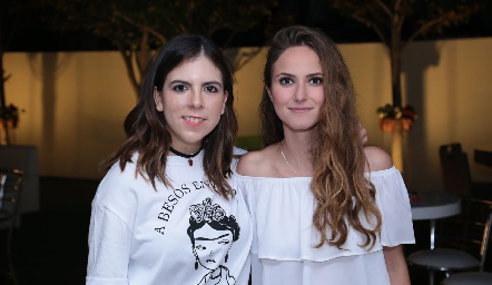  Marissa Tobías y Vicky Pérez.