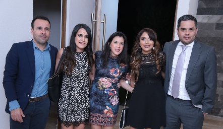 Llegando a la boda.