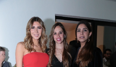  Martha De la Rosa, Melissa Compeán y Adriana Estrada.