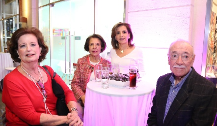  Coco Pizzuto, Melita Gómez de Tobías, Ana Emelia Tobías y Manuel Martins.