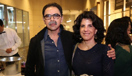  Javier Silva y Cristina Nava.