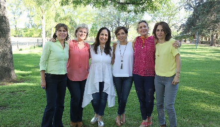  Mercedes García, María José de Beascoa, Esther Sandoval, Cony Alvarado, Pupi García y Claudia Canales.