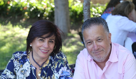  Adriana Sánchez y Carlos Nava.