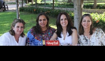  Sofía Gómez, Lidia Cantú Dulce Herrera y Maggie Labarthe.