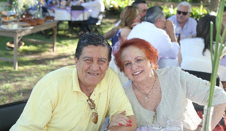  Gustavo Sandoval y Esther Treviño.