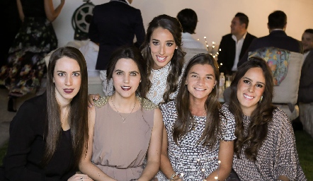  La novia, María José Ascanio con, Montse Lárraga, Jimena Colunga, Marce Zacarías y Claudia Antunes.