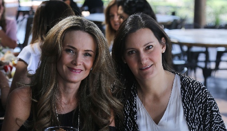  Karina Vita y Sandra Morelos.