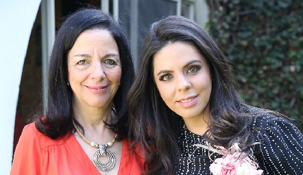  Pilar de Candia y María José Palomar.